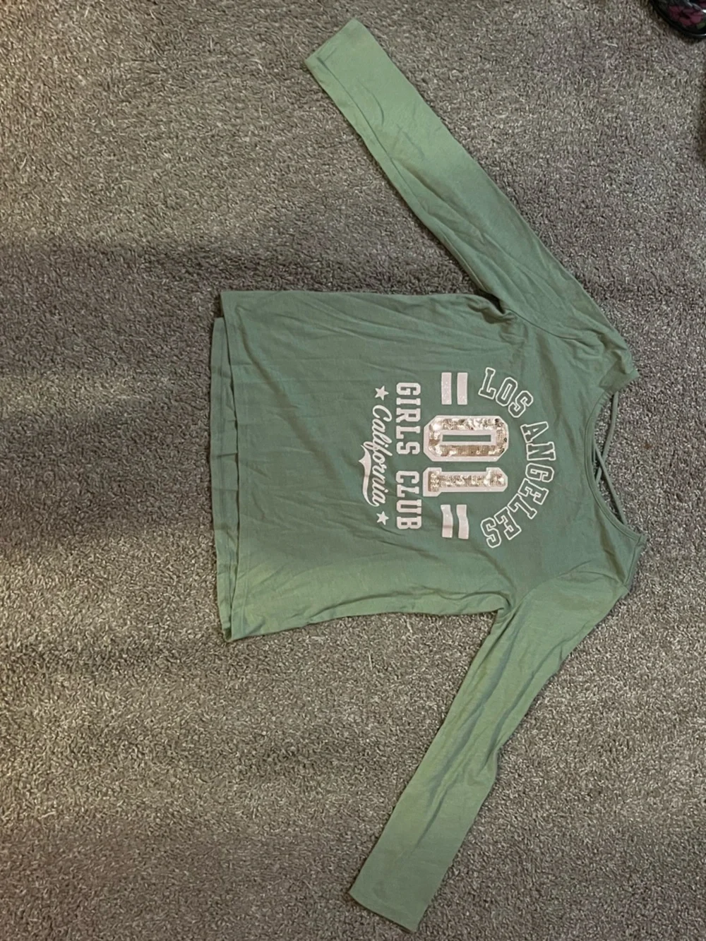 Los Angeles Girls Club Graphic Tee in Olive Green - Picture 3 of 3